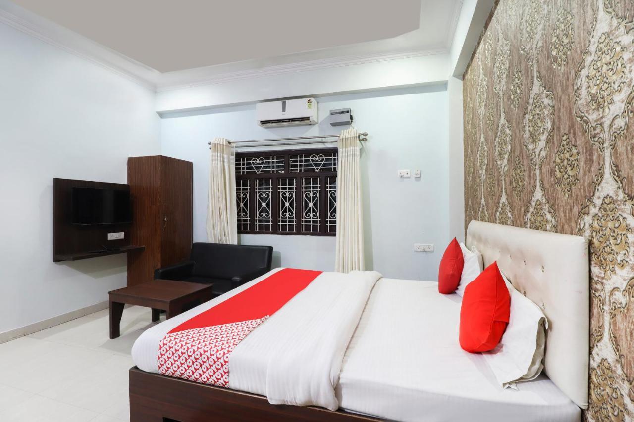Oyo 70489 Hotel Tajvar Siwān Extérieur photo