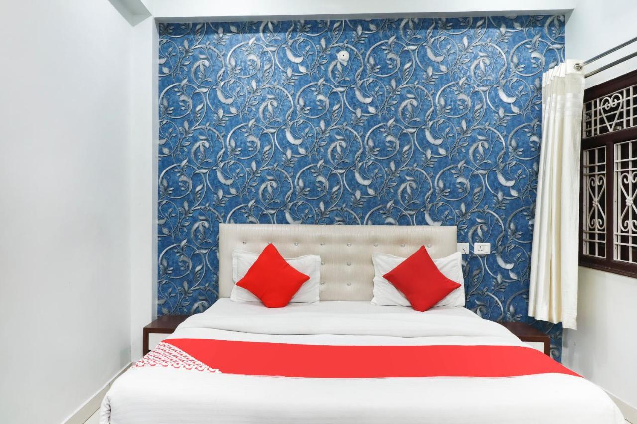 Oyo 70489 Hotel Tajvar Siwān Extérieur photo