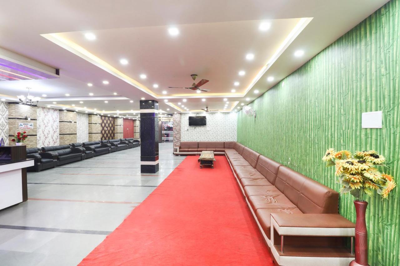Oyo 70489 Hotel Tajvar Siwān Extérieur photo